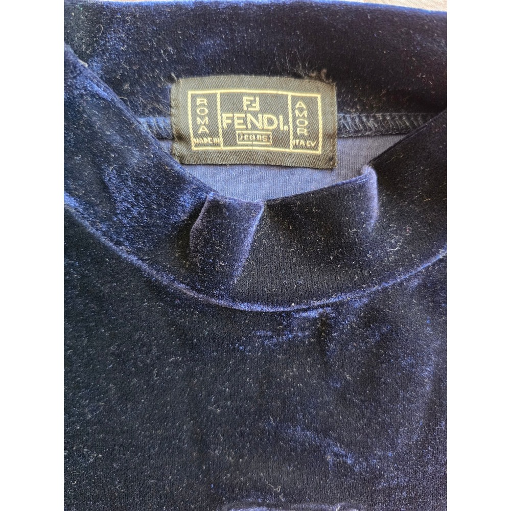 FENDI VTG Y2K Maximalist Velour Dark Purple Front Logo Short Sleeve Top sz M-L - Picture 4 of 7